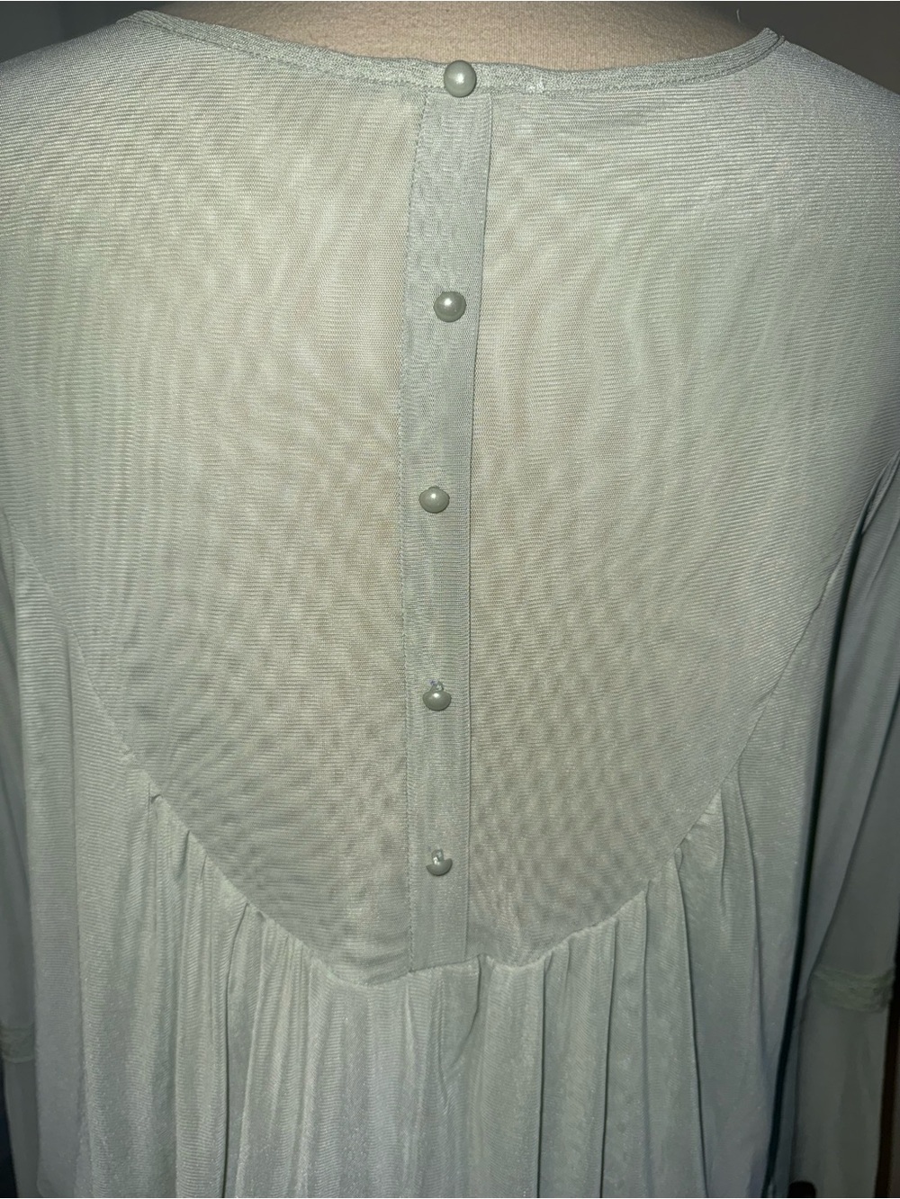 Ultra Pink Lightweight Blouse in Mint - Picture 3 of 7